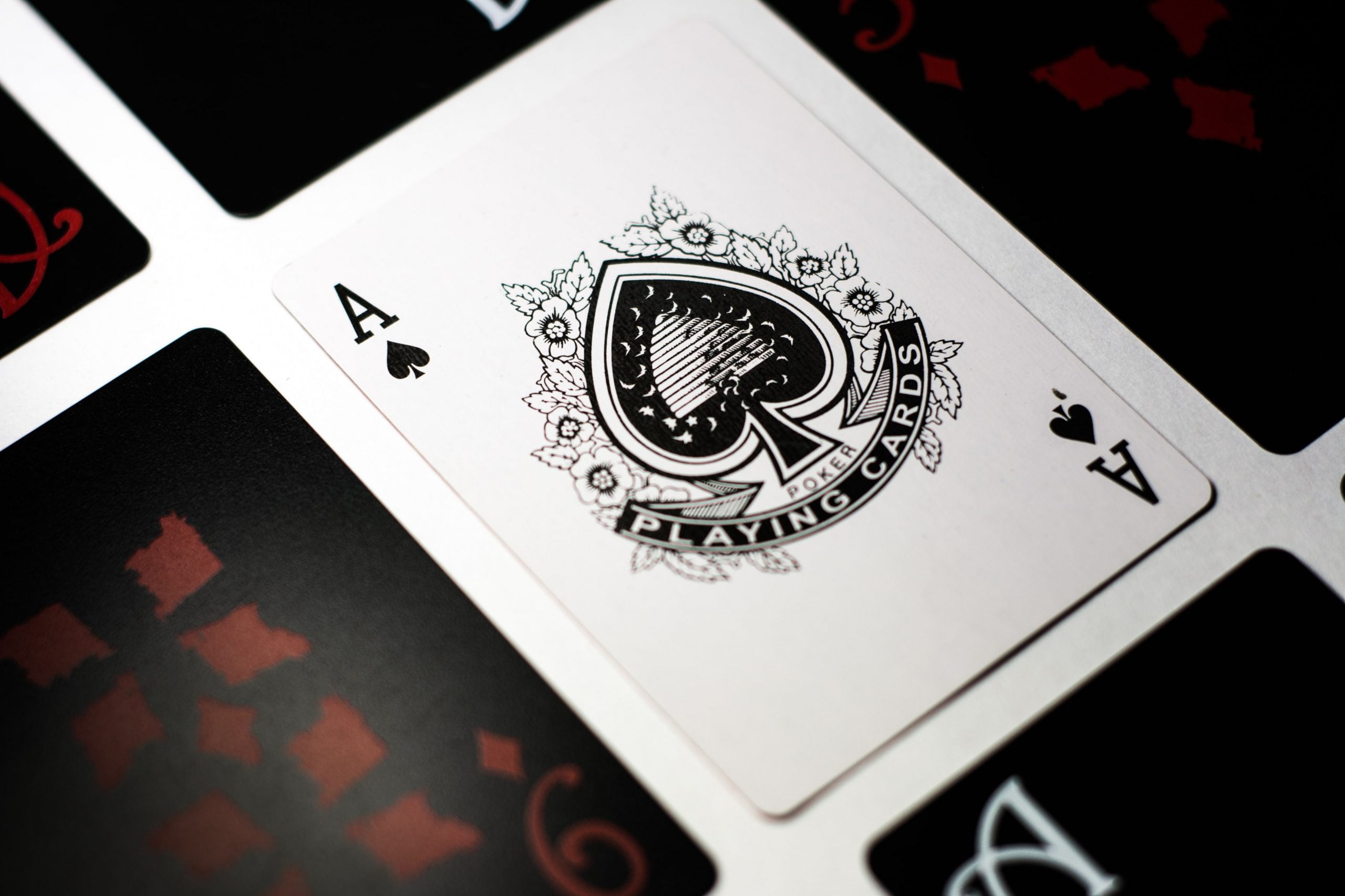 Vad är ante i poker? Så fungerar den obligatoriska insatsen