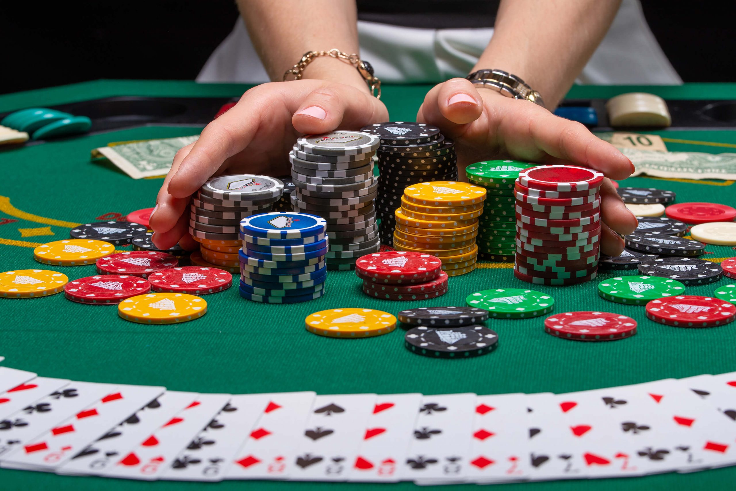 Vad är en cooler i poker? Begreppet och sannolikheterna