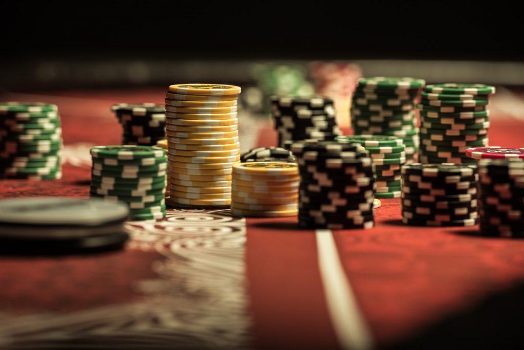 Vad är en "buy-in" i poker?
